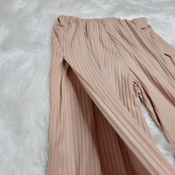 Zara Split Leg Nude Culottes Pants - Picture 5 of 12